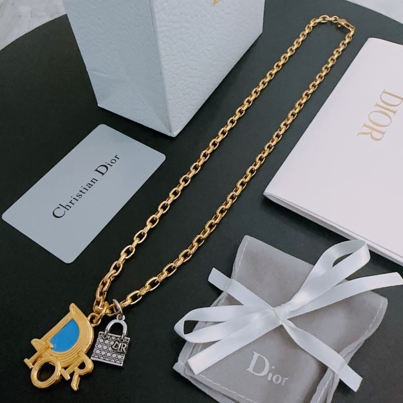 chr1st1an D10r necklaces